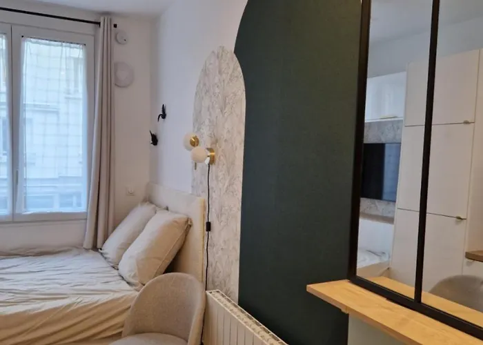 Tiny House In Paris